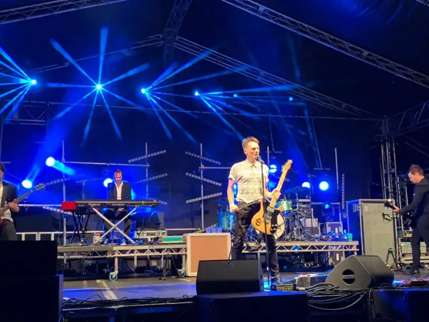 Premier Live - Festivals - stage and set build