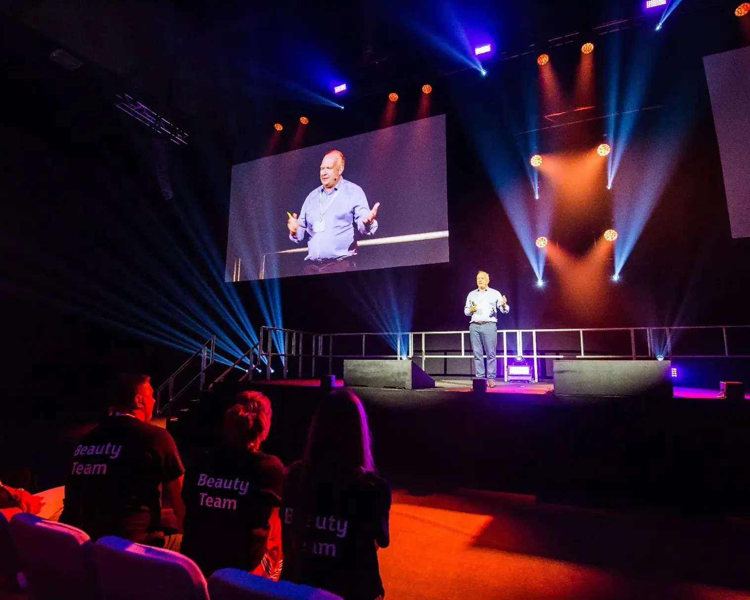 Premier Live AV production for Premier Delivers Major Retailer Conference and Exhibition - lighting rig