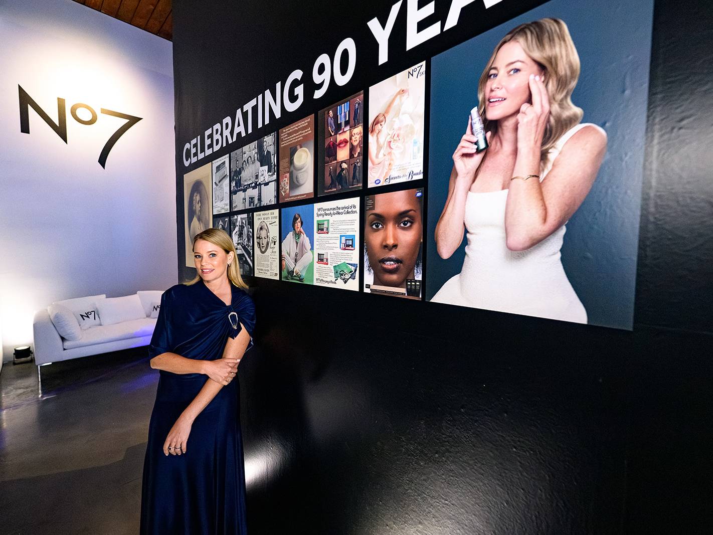 Premier Live AV production for No7 (Boots) at Studio 525, New York City - stage and set build